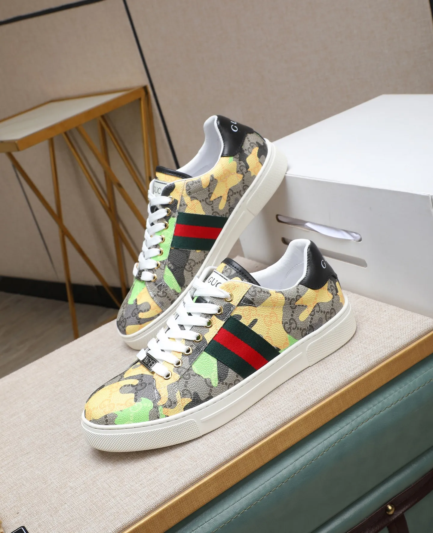 Men's men's shoes 💰440 GUCCI🔍🔍The latest model is on sale at the same time at the counter. Original calfskin imported from Italy, genuine leather lining, (high-end, noble, and classy) with exquisite workmanship. Sole: Original sole provided by the original factory, ⚠Exclusive double-layer movable molded sole super comfortable⚠, real shot 🎬The real thing is better🔍🔍"High quality·Follow the order" Code number 38-44